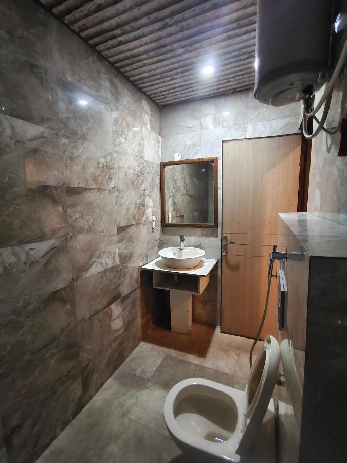 Mountain Zest-simla Royale Near Mall Road-free Pickup From Railway Station होटल