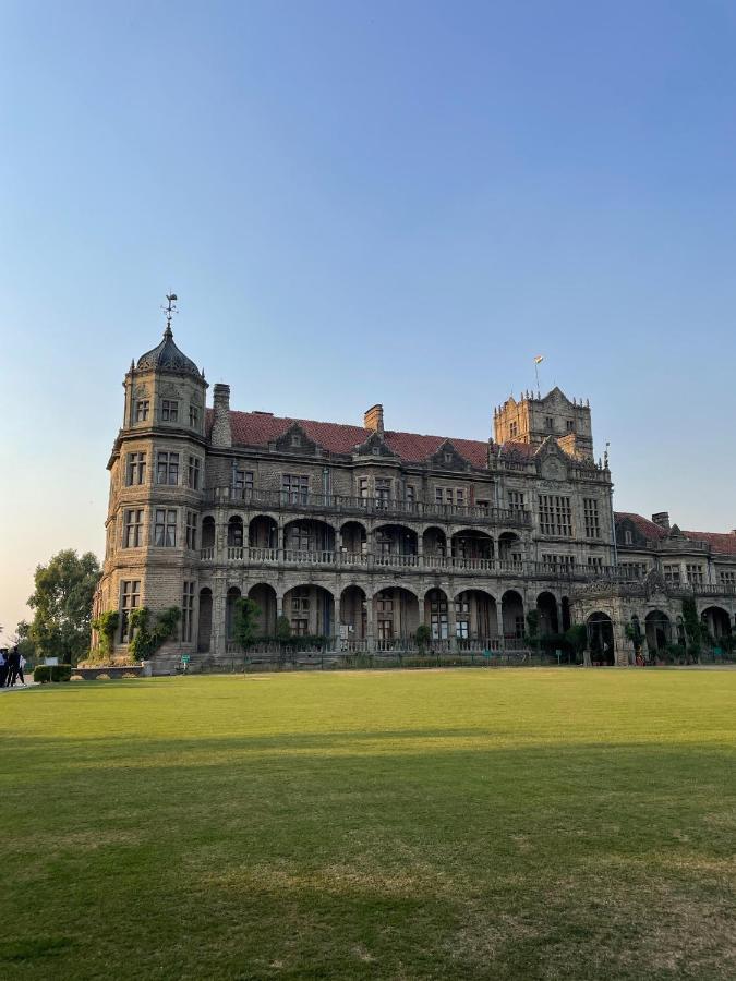 Mountain Zest-simla Royale Near Mall Road-free Pickup From Railway Station Shimla