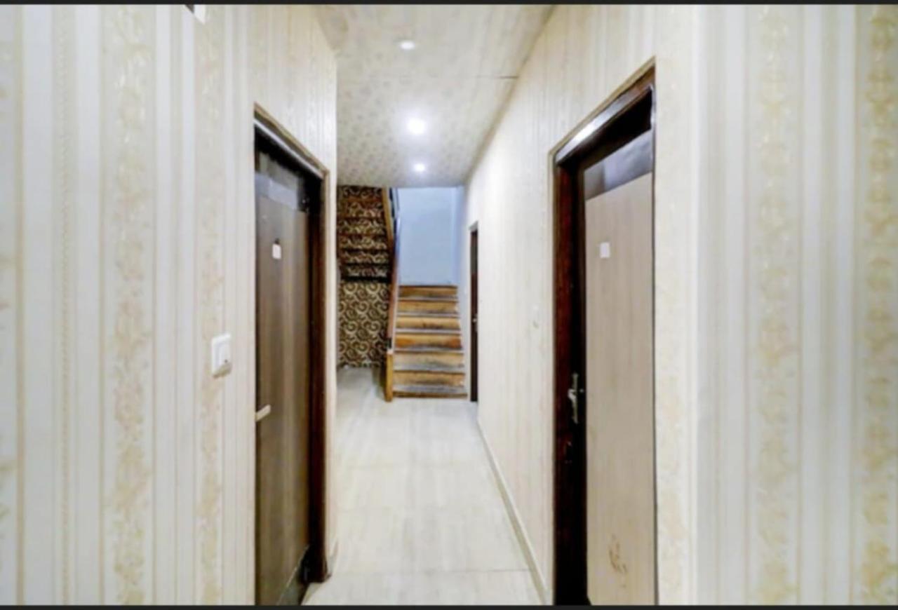 Mountain Zest-simla Royale Near Mall Road-free Pickup From Railway Station 2*