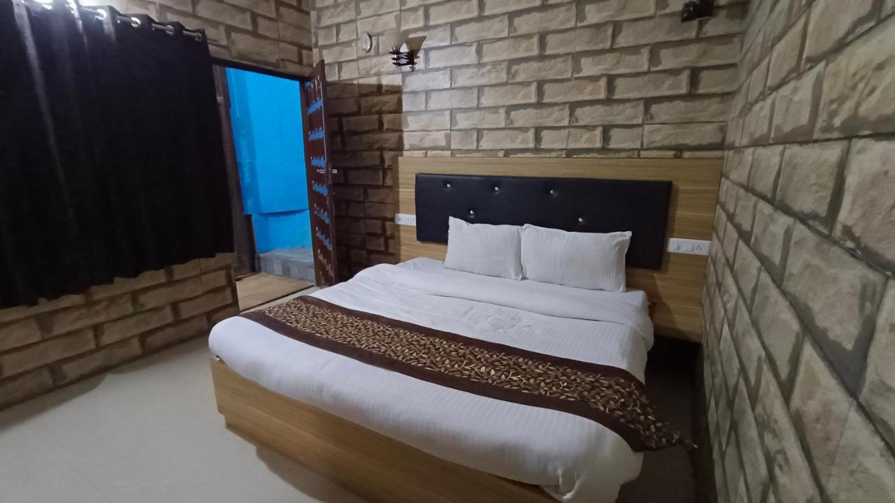 Mountain Zest-simla Royale Near Mall Road-free Pickup From Railway Station 2* Shimla